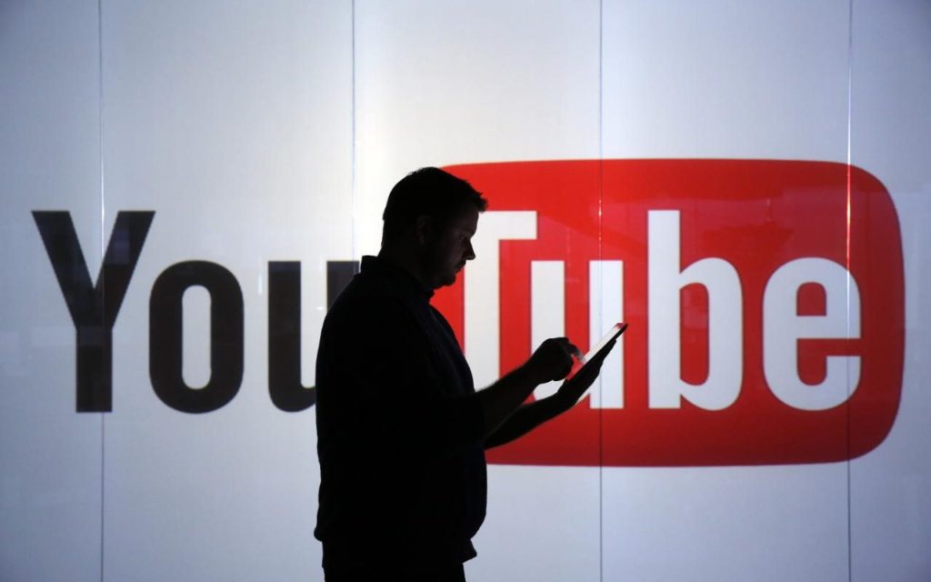 YouTube demonetizza i video NoVax, web e scienza sono più vicini