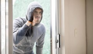 Violazione di domicilio