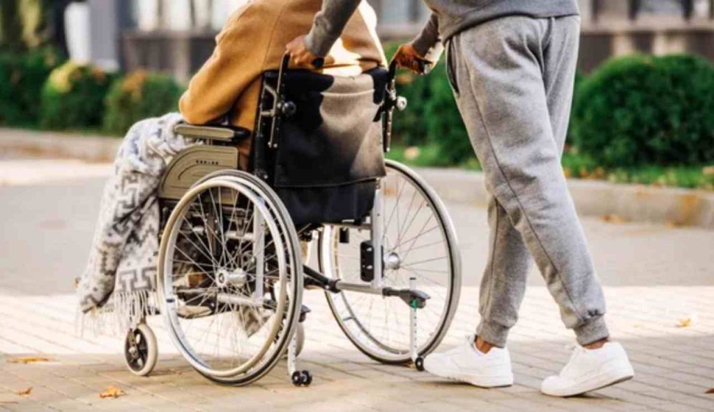 Assistenza ai disabili (Depositphotos foto) - www.managementcue.it