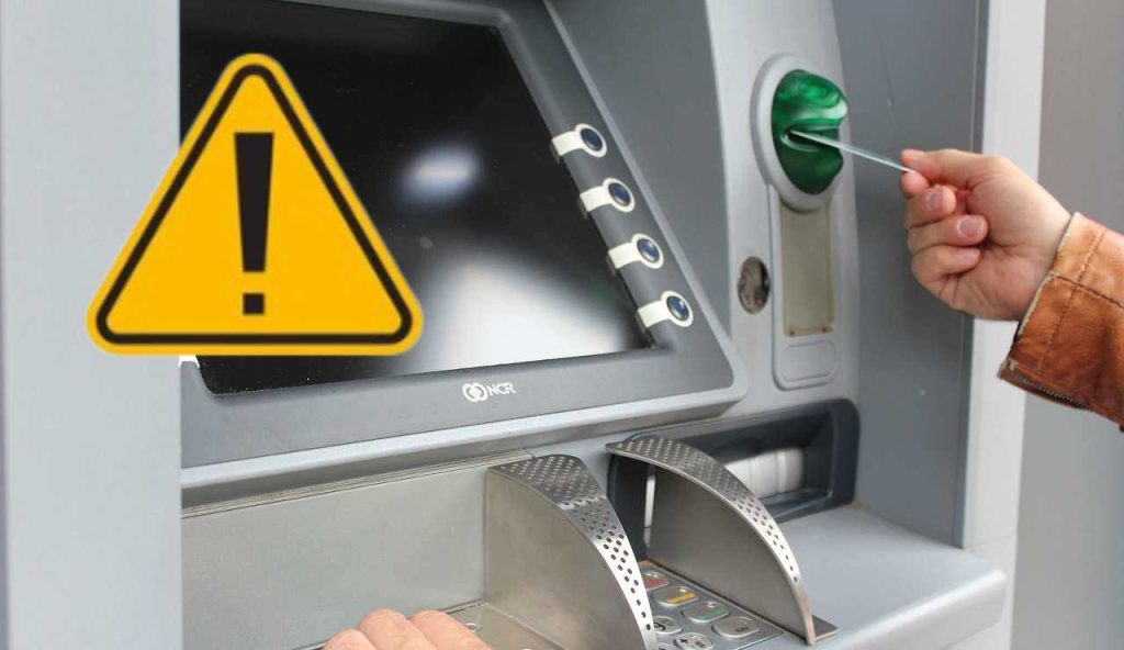 Pericoli e bancomat (Pixabay foto) - www.managementcue.it