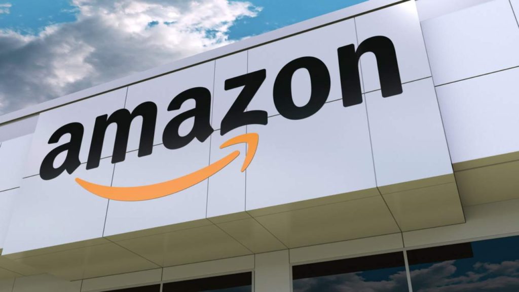 Stabilimento Amazon (Depositphotos foto) - www.managementcue.it