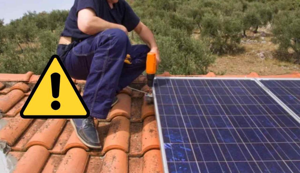 Fotovoltaico in casa (Depositphotos foto) - www.managementcue.it