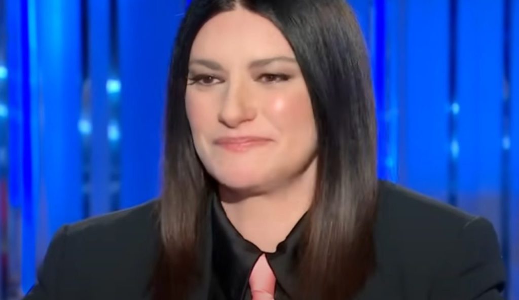 Laura Pausini (Rai - youtube screenshot) - www.managementcue.it
