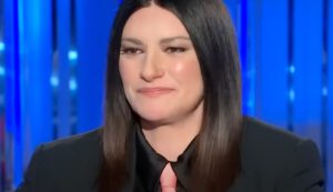 Laura Pausini (Rai - youtube screenshot) - www.managementcue.it