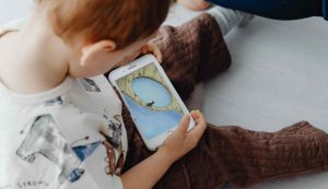 Bambino telefono