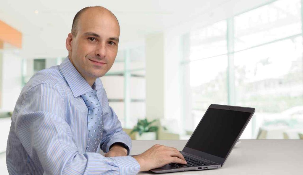 Uomo al lavoro