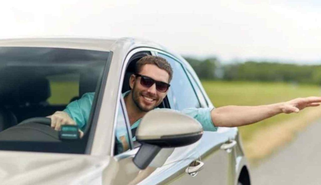 Uomo auto