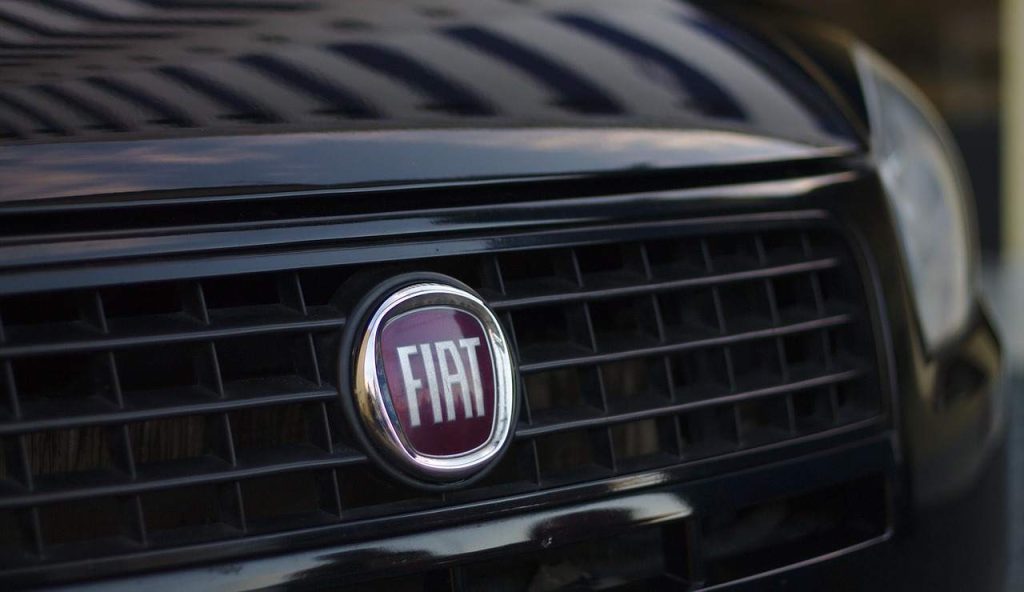 Illustrazione del logo della Fiat (Pixabay FOTO) - managementcue.it