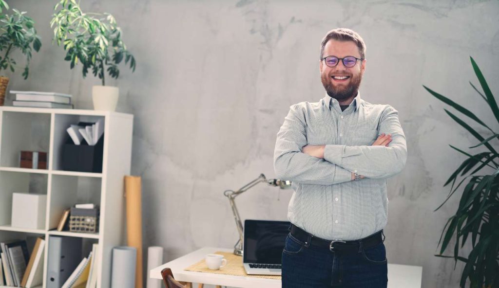 Un miliardo di fatturato, nessun dipendente: perché il one-person business non è più una nicchia